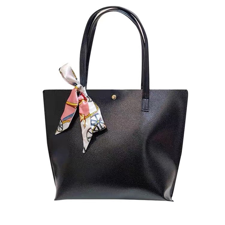 Handbag - Black with Accent Ribbon