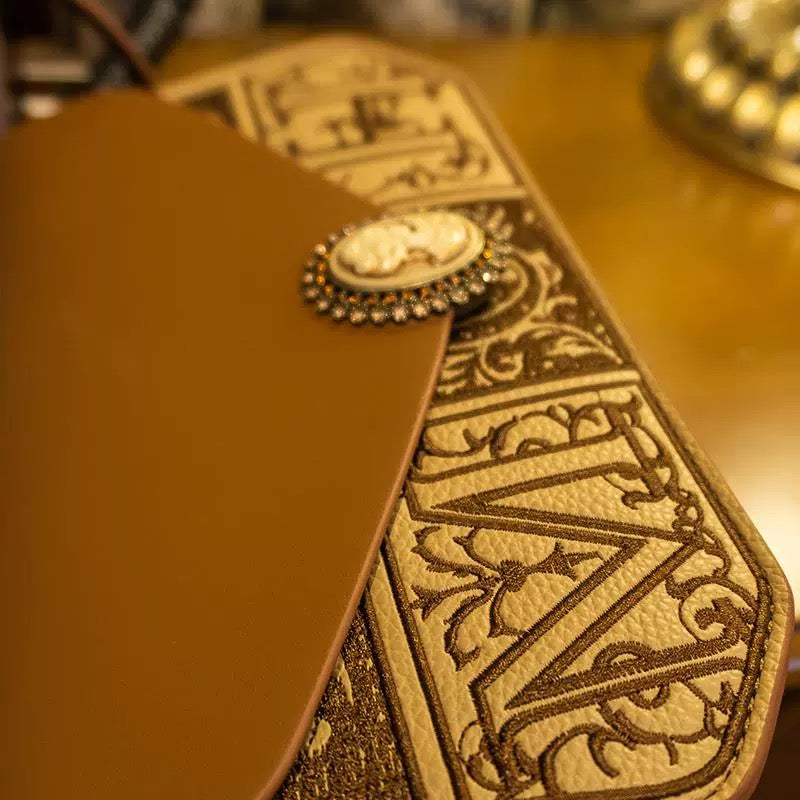 Clutch - Brown Leather - Embossed Pattern